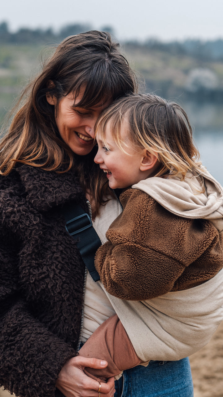 セカンド抱っこ紐・ヒップシート型｜WILDRIDE 抱っこ用スリング